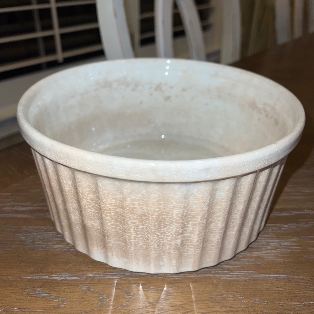 Arabia Finland cream tan crackled 8"w 4"h ribbed sided souffle baking bowl dish